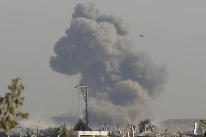 Katil İsrail ateşkese rağmen Gazze'ye saldırılarını sürdürüyor