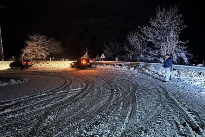 Oylat Kaplıcaları yolu kar nedeniyle kapandı