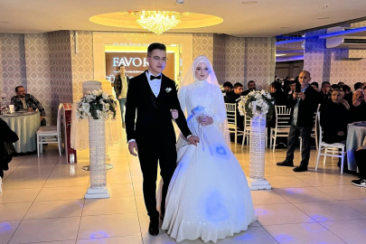 Sosyal medyada gündem olan çift dünyaevine girdi