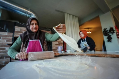 Bursa'da kadın emeğiyle yoğrulan lezzet: Anne ve kızdan örnek girişim
