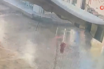 Bursa'da yaşlı adam otomobilin altında kaldı