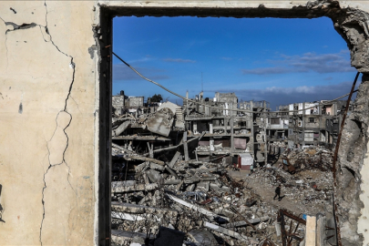 İsrail Gazze’de işgal ettiği bölgelere saldırılarını sürdürüyor