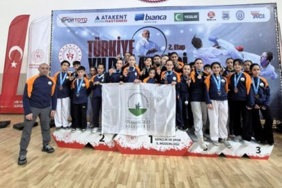 Osmangazili karateciler madalyaya doydu