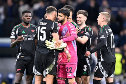 Premier Lig'de lider Arsenal puan farkını 6'ya çıkardı