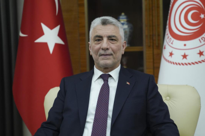Bakan Bolat: Türkiye 400 milyar dolar ihracatı olan ülkeler liginde
