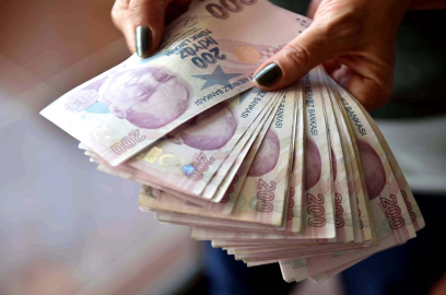 Bakan Şimşek imzaladı... Memur ve memur emeklisi maaş zammı kesinleşti