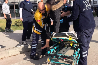 Bursa'da 2 kadına otomobil çarptı