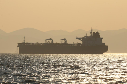 Çanakkale Boğazı transit gemi geçişlerine kapatıldı