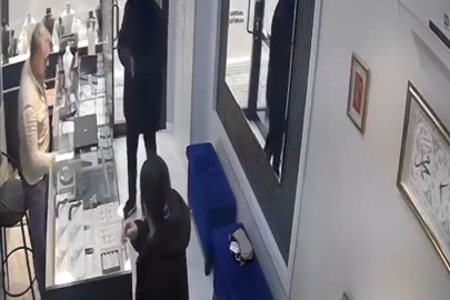 Bursa'da kamera şakası gibi soygun girişimi