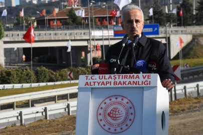 Bakan Uraloğlu: Yeşilkent Kavşağı sayesinde yıllık 645 milyon lira tasarruf sağlayacağız