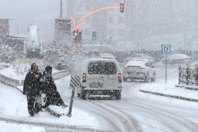 27 il için "sarı" uyarı: Yoğun kar yağışına dikkat