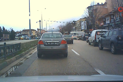 Bursa'da kırmızı ışık ihlali kaza getiriyordu