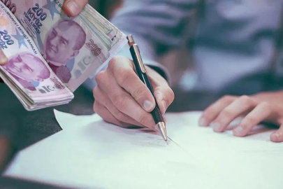 Memur kıyafetiyle imza isteyip maddi yardım vaadinde bulundular! DMM vatandaşı uyardı