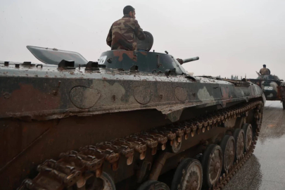 Suriye Savunma Bakanlığı, Fırat Nehri'nin batısındaki YPG/SDG işgal bölgesini askeri alan ilan etti