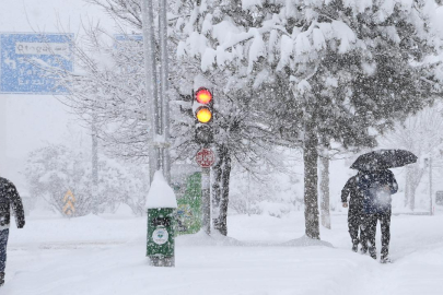 9 il için "sarı" uyarı: Yoğun kar yağışına dikkat