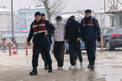 Bursa'da mahalleyi internetsiz bırakan hırsızlar yakalandı