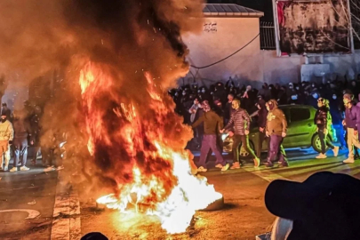 İran'da gösterilerde ölenlerin sayısı 2 bin 500'ü aştı