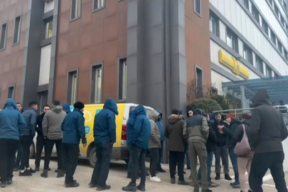 Bursa'da PTT'den iş bırakma eylemi