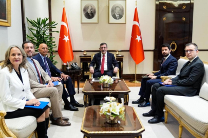 Cumhurbaşkanı Yardımcısı Yılmaz, ABD Büyükelçisi Barrack’ı kabul etti