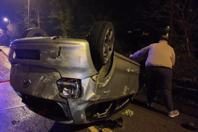 İstanbul'da otomobil takla attı: 2 yaralı