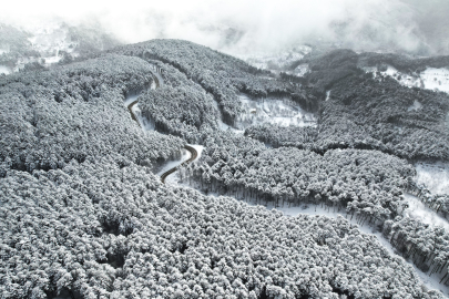 Bursa'da Uludağ'ın virajlı yolları havadan görüntülendi