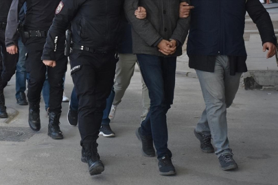 Sosyal medya aracılığıyla dolandırıcılık yapan 19 şüpheli yakalandı