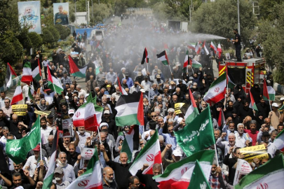 İran'daki gösterilerde 3 bin 90 kişi hayatını kaybetti