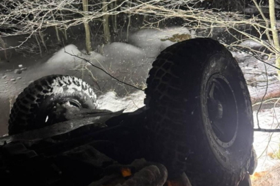 Kar yağışı kazaya neden oldu, Bursa'da cip uçuruma yuvarlandı: 5 yaralı