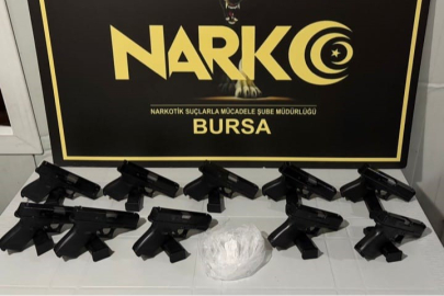 Bursa'da zehir tacirlerine operasyon: Uyuşturucu madde ve çok sayıda silah ele geçirildi