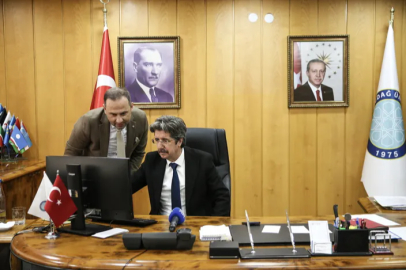 Bursa Uludağ Üniversitesi Rektörü Yılmaz AA'nın "Yılın Kareleri" oylamasına katıldı