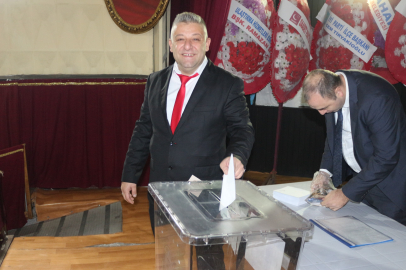 Karacabey Kahveciler Odası'nda seçimi Selçuk Aytaş kazandı