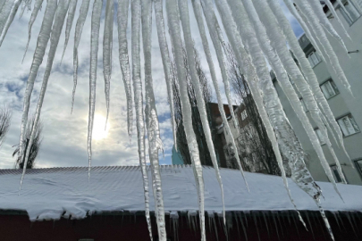 Bursa buz kesti: Termometreler eksi 10 dereceyi gördü!