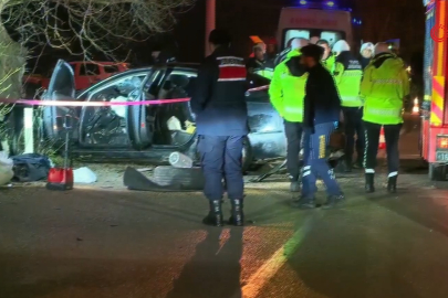 Bursa'da feci kaza: 2 ölü, 2 yaralı