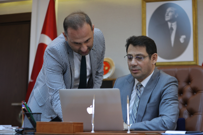 Bursa Cumhuriyet Başsavcısı Çelenk, AA'nın "Yılın Kareleri" oylamasına katıldı