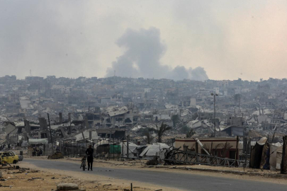 Katil İsrail, ateşkese rağmen Gazze Şeridi'ne saldırılarını sürdürdü