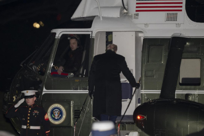 Trump'ın uçağında havadayken arıza tespit edildi