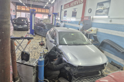 Yüzbinlerce araç servislerde onarılmayı bekliyor