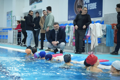 Bursa'nın o ilçesi yeni yüzme havuzuna kavuştu