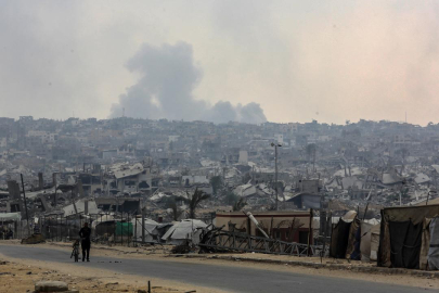 Katil İsrail ordusu, ateşkese rağmen Gazze Şeridi'nde hava ve kara saldırıları düzenledi