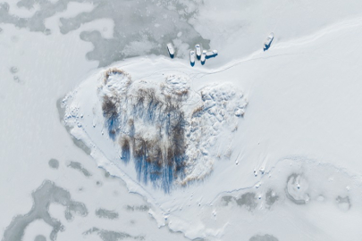 Bitlis'teki Nazik Gölü'nün yüzeyi buzla kaplandı