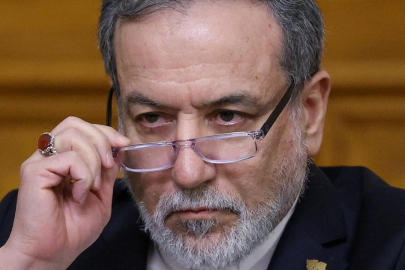 İran’dan Ukrayna Devlet Başkanı Zelenski’ye: Dünya palyaçolardan bıktı