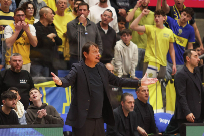 İsrail'de Ergin Ataman'a küfürlü saldırı