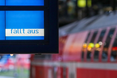 Almanya'da terör örgütü YPG/SDG yandaşları günlük hayatı sabote ediyor