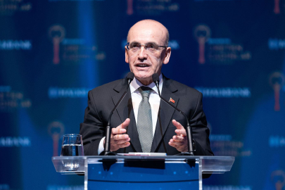 Bakan Şimşek: "Fitch, Türkiye’nin kredi notu görünümünü pozitife çevirdi