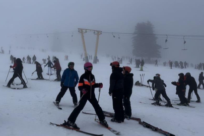 Sömestr tatilinde Uludağ’a büyük ilgi, pistler hınca hınç doldu