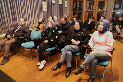 Bursa'da gençlere yol gösteren söyleşi