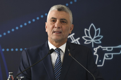 Bakan Bolat: Gümrüklerden 187 milyon yolcu geçti