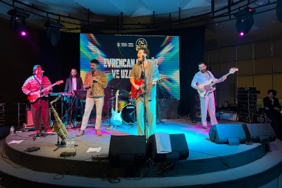 Bursa'da Evrencan Gündüz ile 'Caz Pazarı'