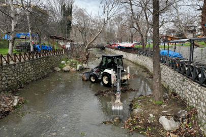 Bursa Büyükşehir'den Misi'de dere ve çevre temizliği