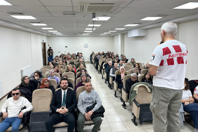 Nilüfer Belediyesi personeline "Temel Afet Bilinci" eğitimi